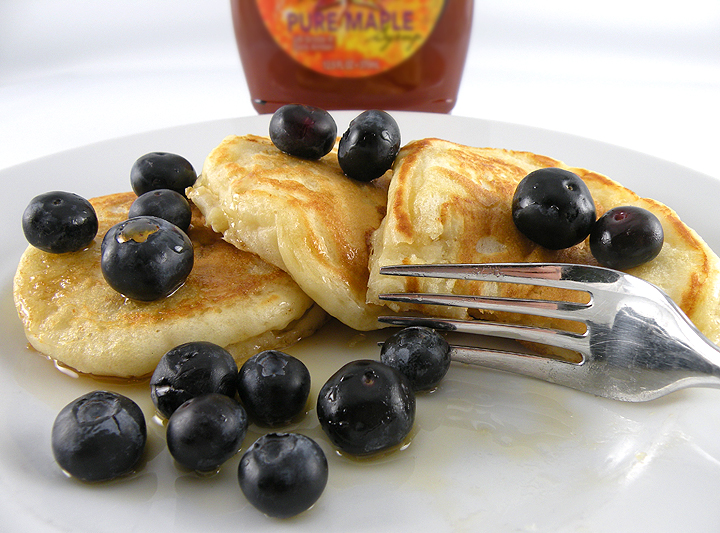 buttermilk pancakes with blueberries