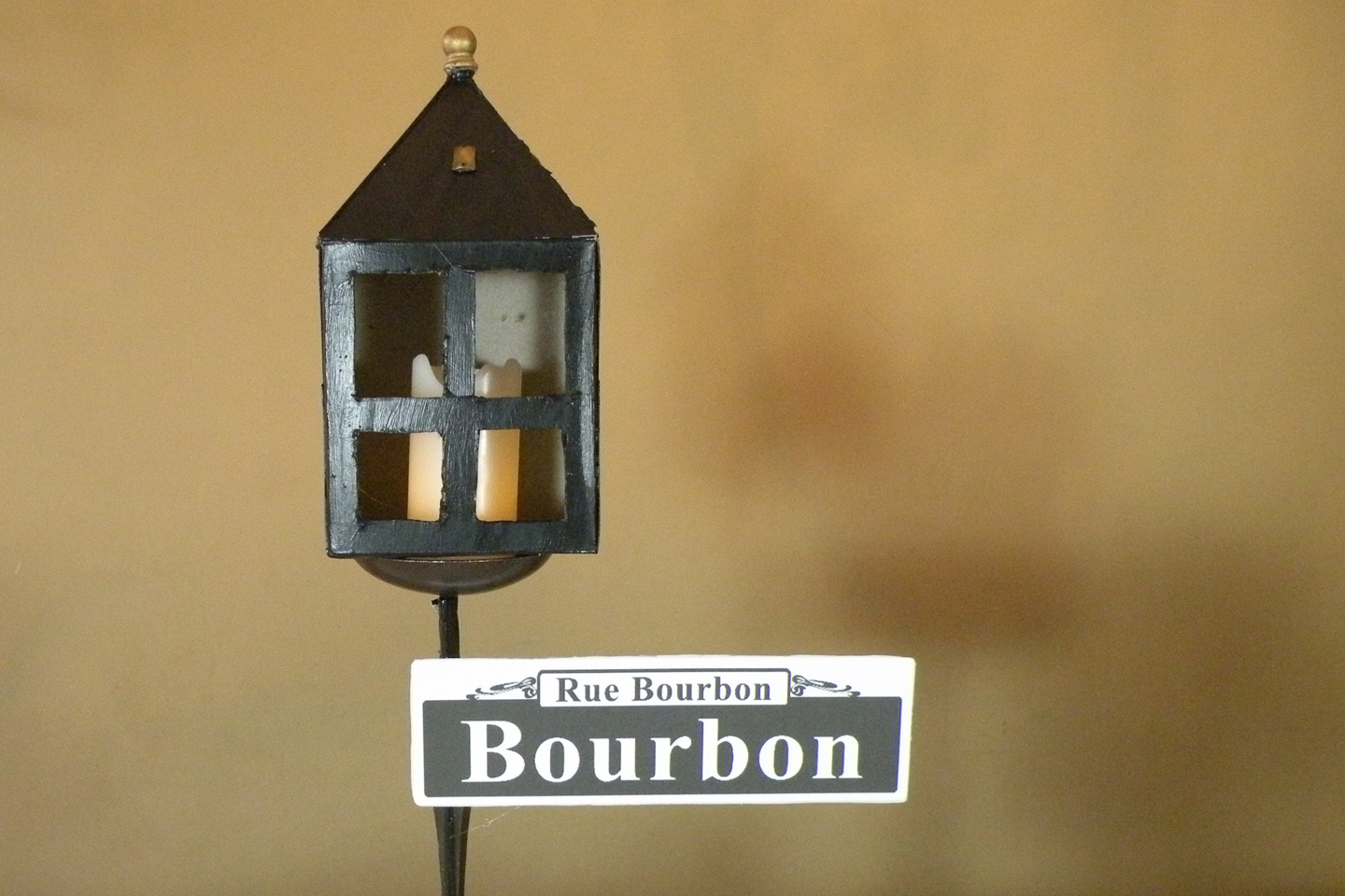 Bourbon-Street-crop
