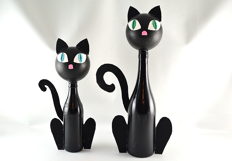 Cheap and Easy DIY Halloween Black Cat Decoration - FREE PATTERN - Gina