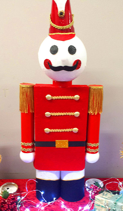 DIY Toy Soldier Decoration