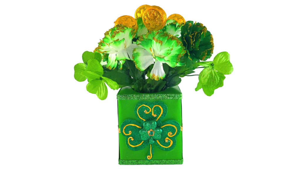 DIY St. Patrick's Day Centerpiece made from a tissue box.