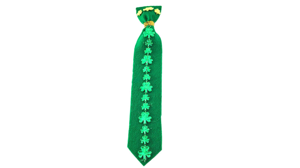 An original DIY St. Patrick’s Day tie made from green felt and decorated with a vertical row of glittery green shamrocks. The top features a gold twist-tie knot, creating a high-end boutique look from budget materials.