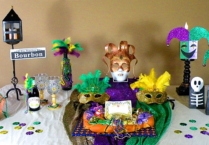 Mardi Gras Decorations